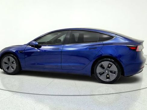 Used 2023 Tesla Model 3 Standard Range RWD image 5