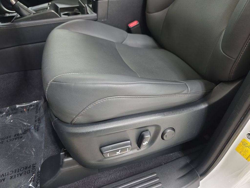 Used 2023 Lexus GX 460 Premium w/ Premium Package AWD/4WD image 28