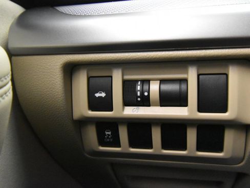 Used 2018 Subaru Legacy 2.5i Premium image 31