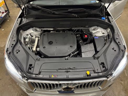 Certified 2023 Volvo XC90 B6 Plus w/ Protection Package Premier AWD/4WD image 9