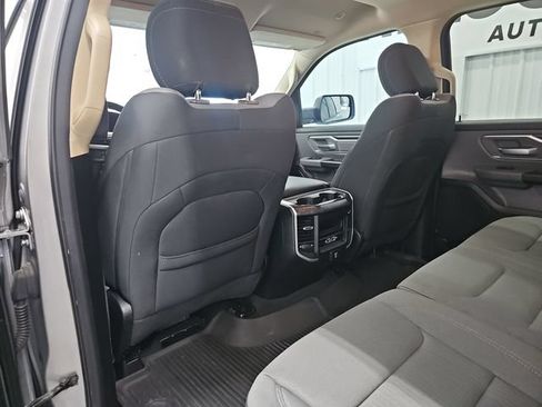 Used 2020 RAM 1500 Big Horn AWD/4WD image 32