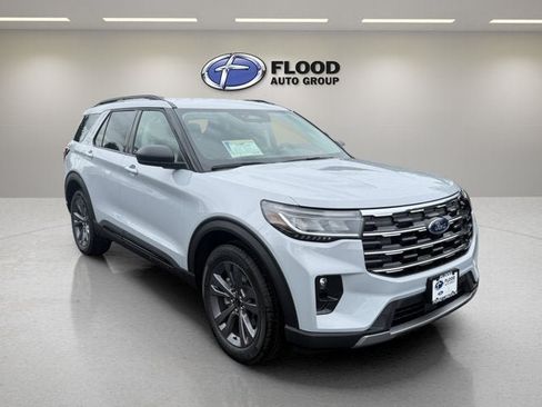 New 2026 Ford Explorer Active w/ Active Comfort Package AWD/4WD image 1