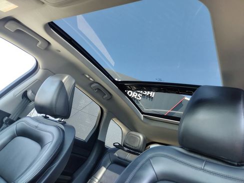 Used 2022 Lincoln Corsair Reserve image 11