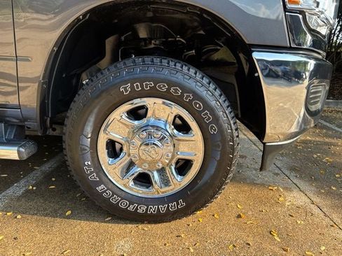 Used 2024 RAM 2500 Tradesman w/ Chrome Appearance Group AWD/4WD image 29