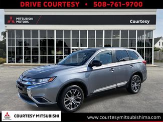 Used 2017 Mitsubishi Outlander ES image 1