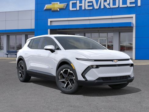 New 2026 Chevrolet Equinox EV LT image 10