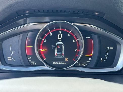 Used 2016 Volvo XC70 T5 Platinum w/ Protection Package image 26