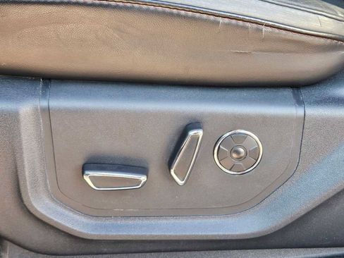 Used 2020 Ford F150 Platinum w/ Equipment Group 701A Luxury image 18