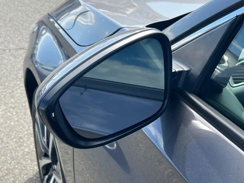 Used 2021 Honda Accord EX image 8