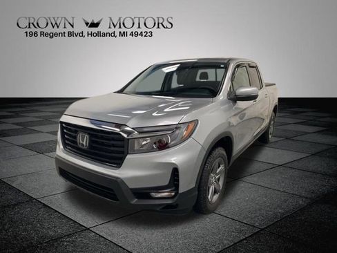 Certified 2023 Honda Ridgeline RTL image 3