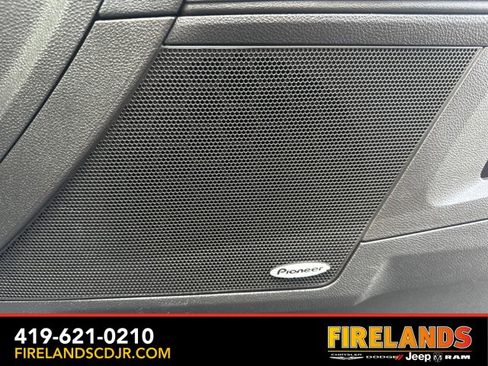 Used 2017 Chevrolet Equinox LT image 20