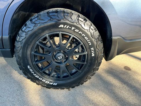 Used 2017 Subaru Outback 3.6R Limited image 11