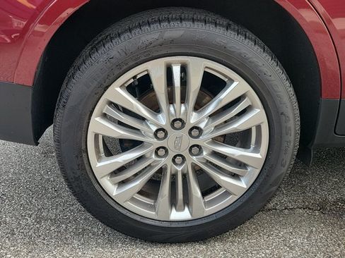 Used 2017 Cadillac XT5 Premium Luxury FWD image 9