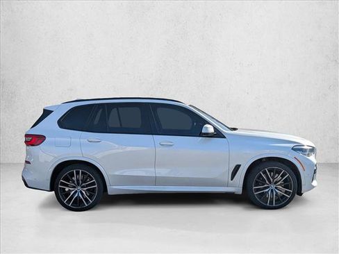 Used 2020 BMW X5 M50i w/ Premium Package image 4