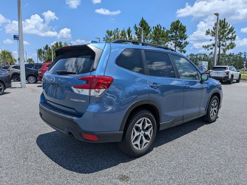 Used 2020 Subaru Forester Premium w/ Popular Package #1 AWD/4WD image 4