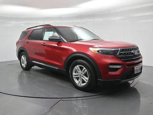 Certified 2021 Ford Explorer XLT image 55