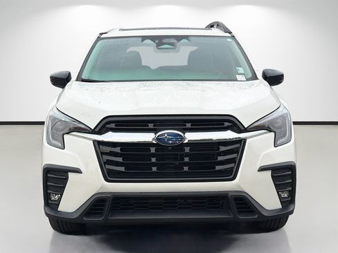 Used 2024 Subaru Ascent Limited w/ Technology Package AWD/4WD image 8