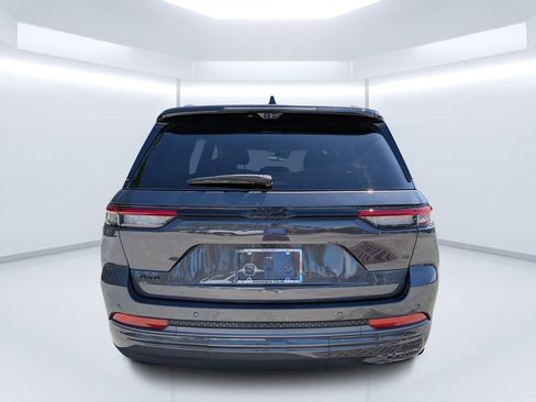 New 2026 Jeep Grand Cherokee Limited AWD/4WD image 4