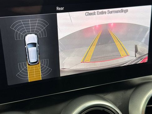 Used 2021 Mercedes-Benz GLC 300 image 18