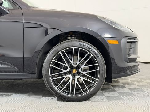 Used 2026 Porsche Macan AWD/4WD image 14
