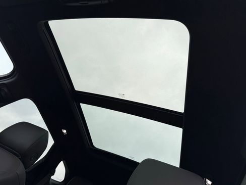 Used 2024 Chevrolet Blazer RS w/ Driver Confidence II Package image 37