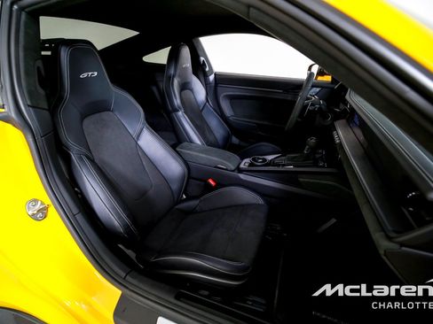 Used 2022 Porsche 911 GT3 RWD image 18