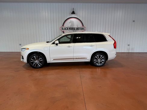 Used 2022 Volvo XC90 T8 Inscription Expression image 1