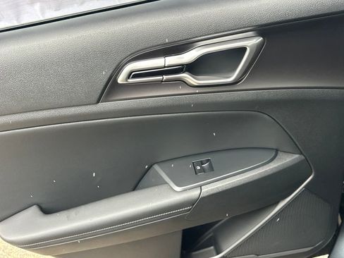 New 2026 Kia Sportage EX AWD/4WD image 13