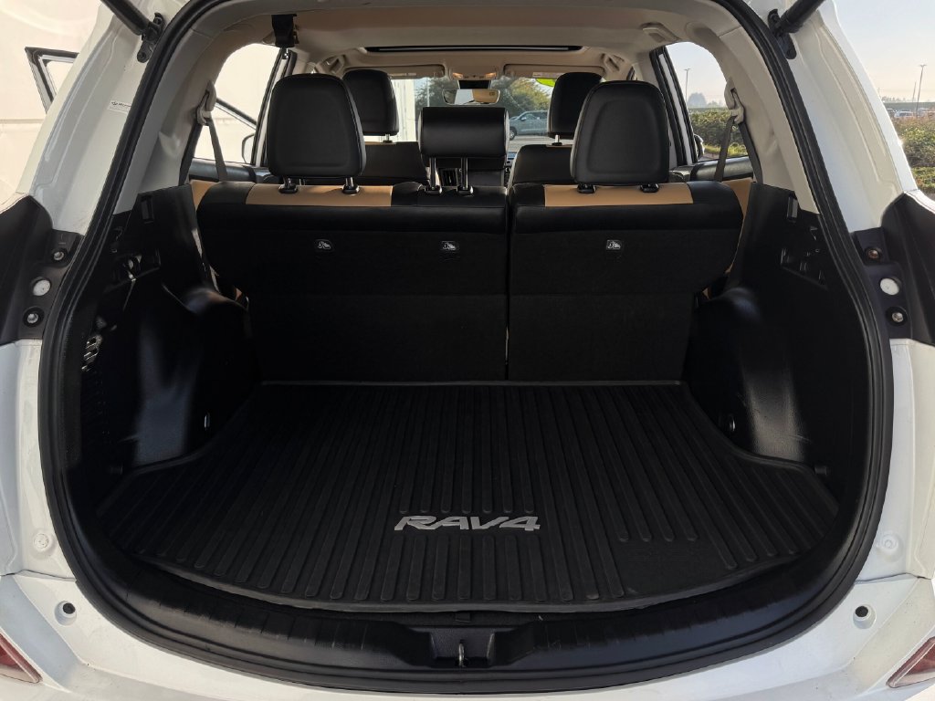 Used 2016 Toyota RAV4 Limited AWD/4WD image 26