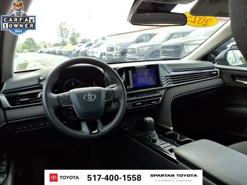 Used 2025 Toyota Camry LE FWD image 12