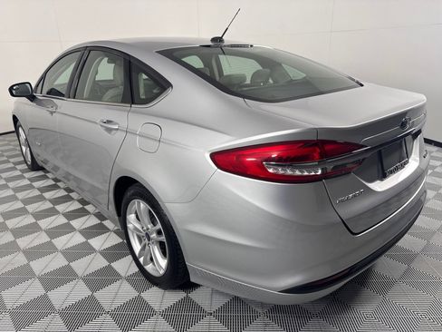 Used 2018 Ford Fusion S image 8