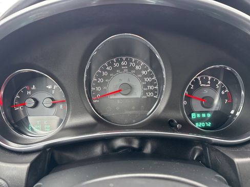 Used 2011 Chrysler 200 S image 11