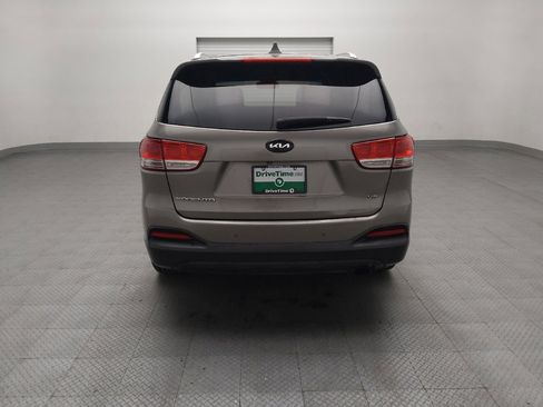 Used 2017 Kia Sorento LX w/ LX V6 Convenience Package FWD image 6