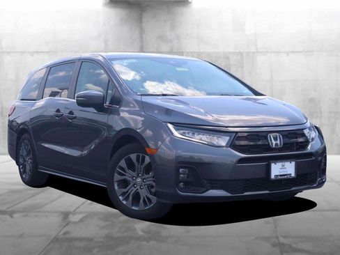 Certified 2025 Honda Odyssey Touring image 2