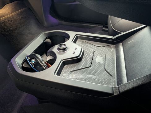 Used 2024 BMW iX M60 image 24