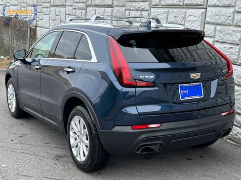 Used 2019 Cadillac XT4 Luxury FWD image 4
