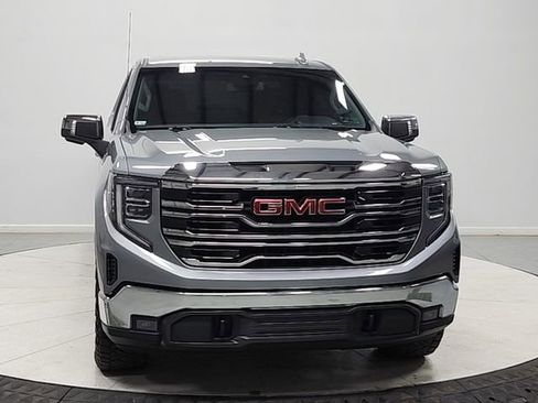 Used 2024 GMC Sierra 1500 SLT AWD/4WD image 2