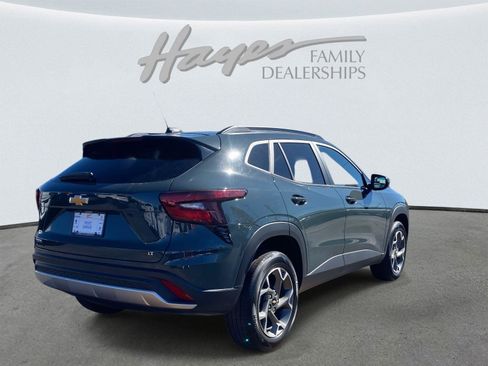 Used 2025 Chevrolet Trax LT image 43