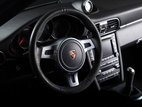 Used 2012 Porsche 911 Carrera GTS image 4