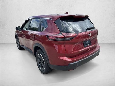 Used 2025 Nissan Rogue SV AWD/4WD image 7