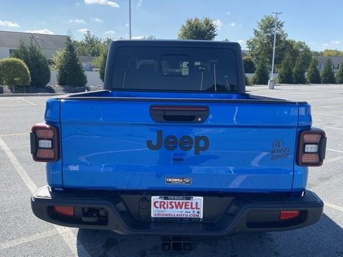 New 2025 Jeep Gladiator Willys image 6