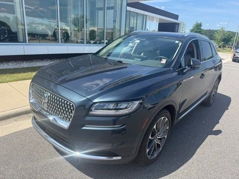 Used 2021 Lincoln Nautilus Reserve w/ Class II Trailer Tow Package FWD image 2