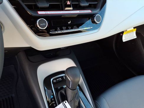New 2026 Toyota Corolla SE FWD image 14