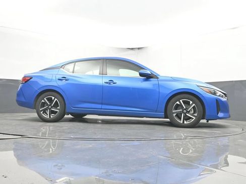 Used 2024 Nissan Sentra SV FWD image 43