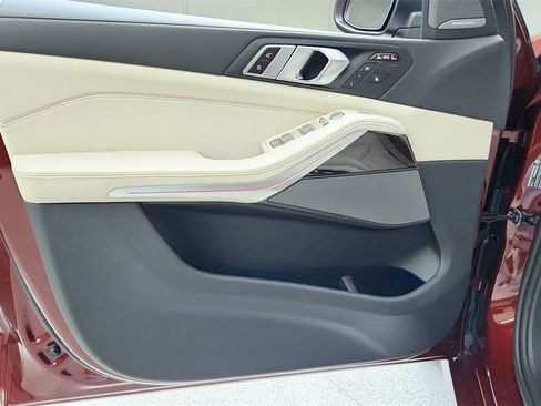 Used 2025 BMW X7 xDrive40i image 46