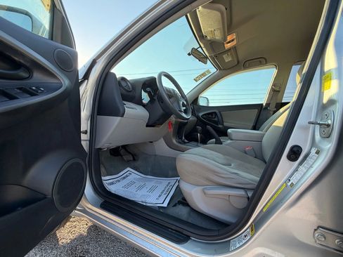 Used 2011 Toyota RAV4 Sport Utility 4D image 9