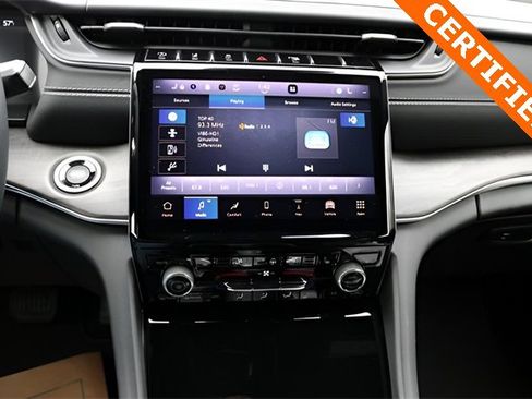 Used 2022 Jeep Grand Cherokee Overland w/ Adv Protech Group III image 21