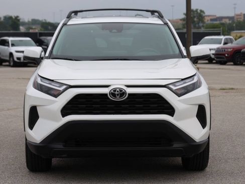 Used 2025 Toyota RAV4 XLE w/ Convenience Package AWD/4WD image 5