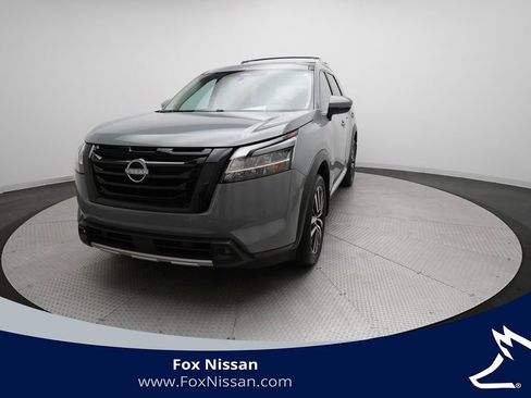 Certified 2023 Nissan Pathfinder Platinum image 12