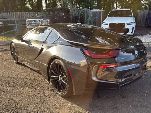 Used 2019 BMW i8 Coupe AWD/4WD image 7